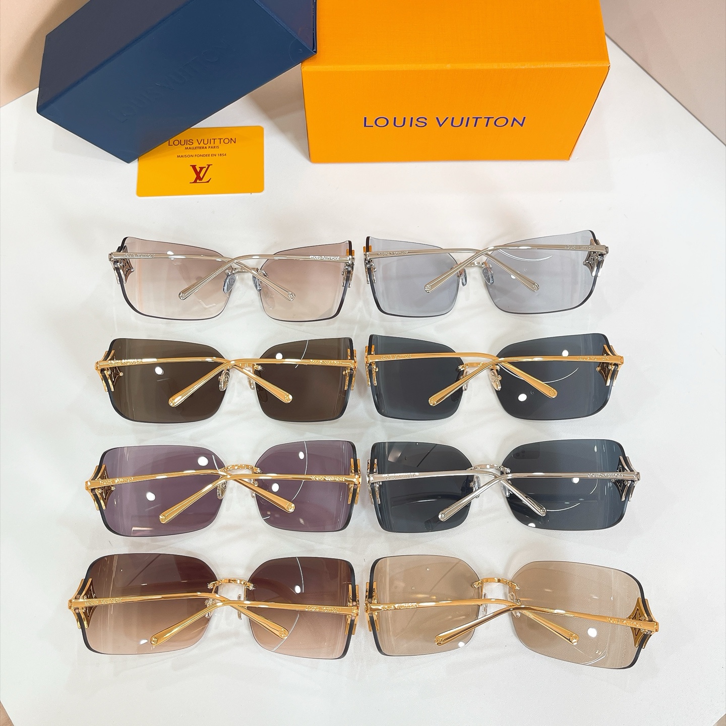 LOUIS VUITTO*✨✨✨MODEL：Z3457U✨✨✨ SIZE：66口16-110✨✨✨
