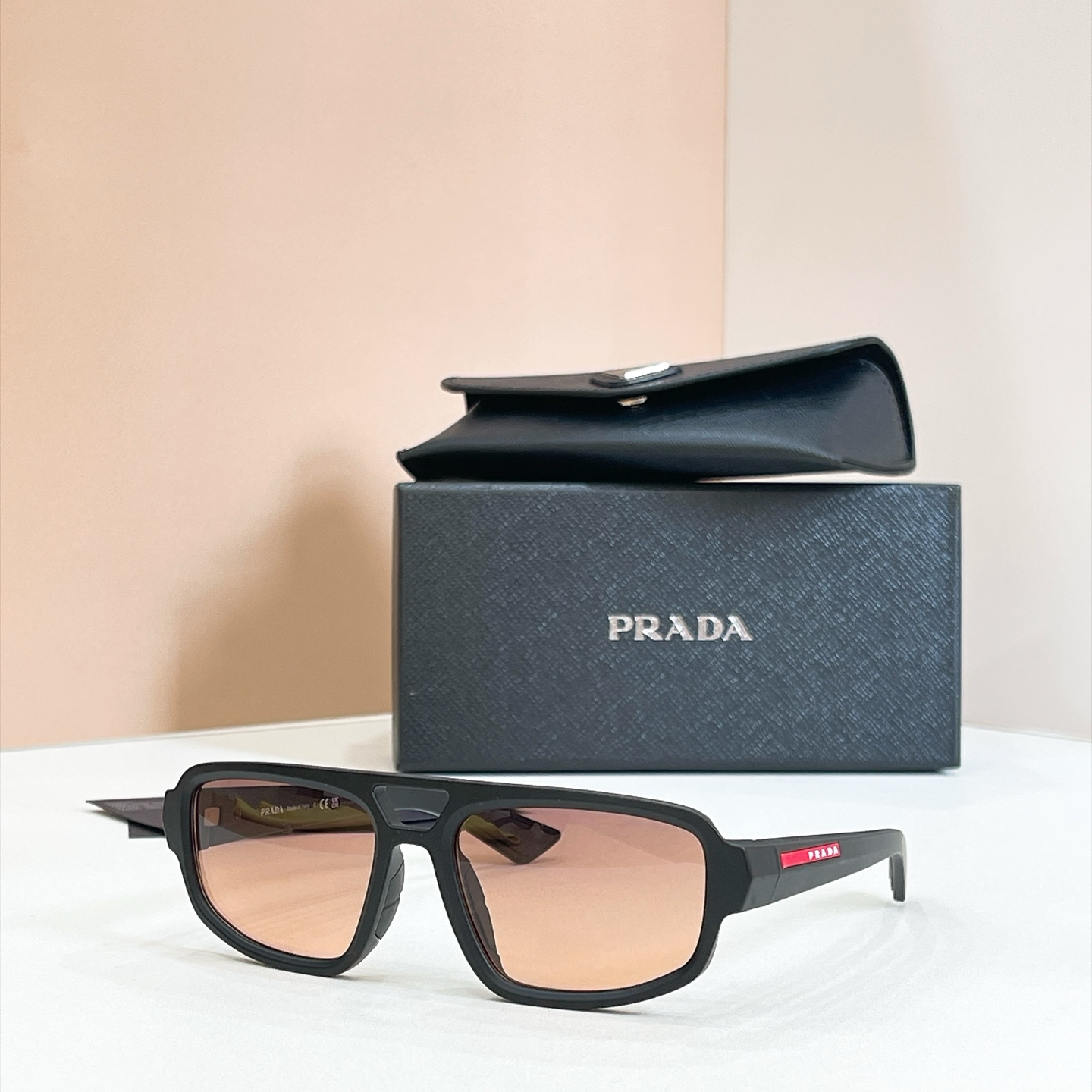 PRAD*✨✨✨MODEL：SPR B11-U✨✨✨SIZE：57口18-145✨✨✨ 