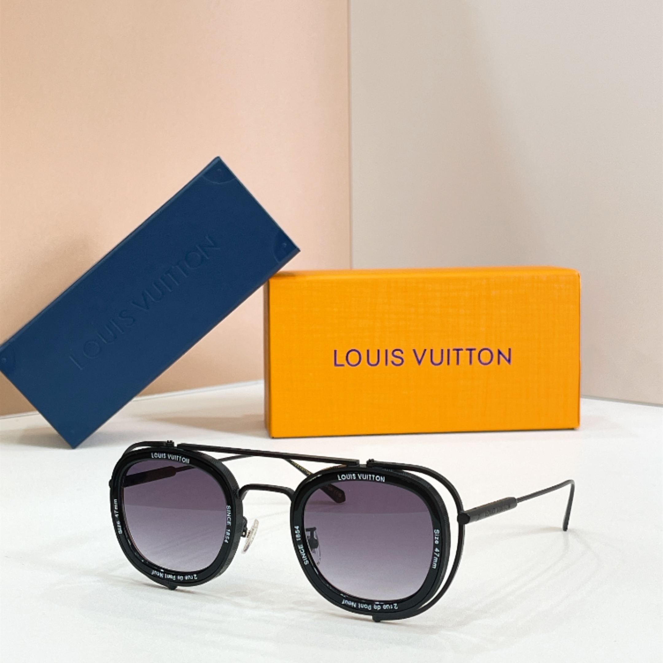 LOUIS VUITTO*✨✨✨MODEL：Z2213U✨✨✨ SIZE：48口29-147✨✨✨
