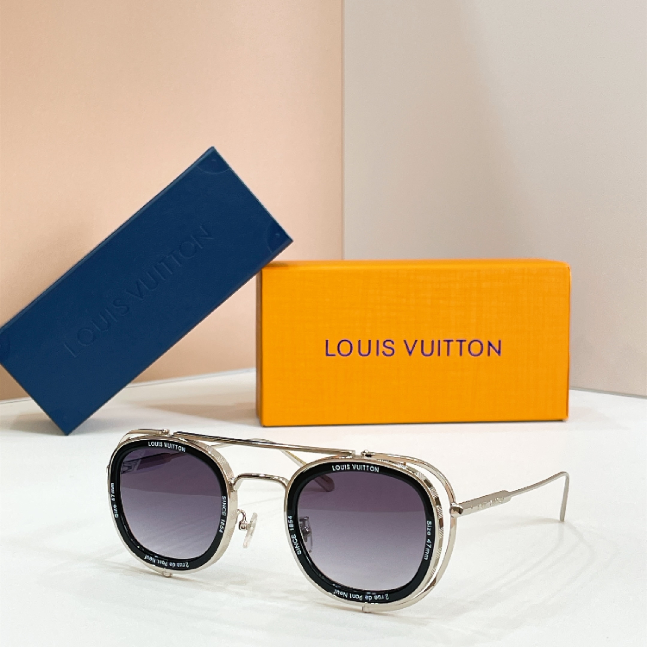 LOUIS VUITTO*✨✨✨MODEL：Z2213U✨✨✨ SIZE：48口29-147✨✨✨