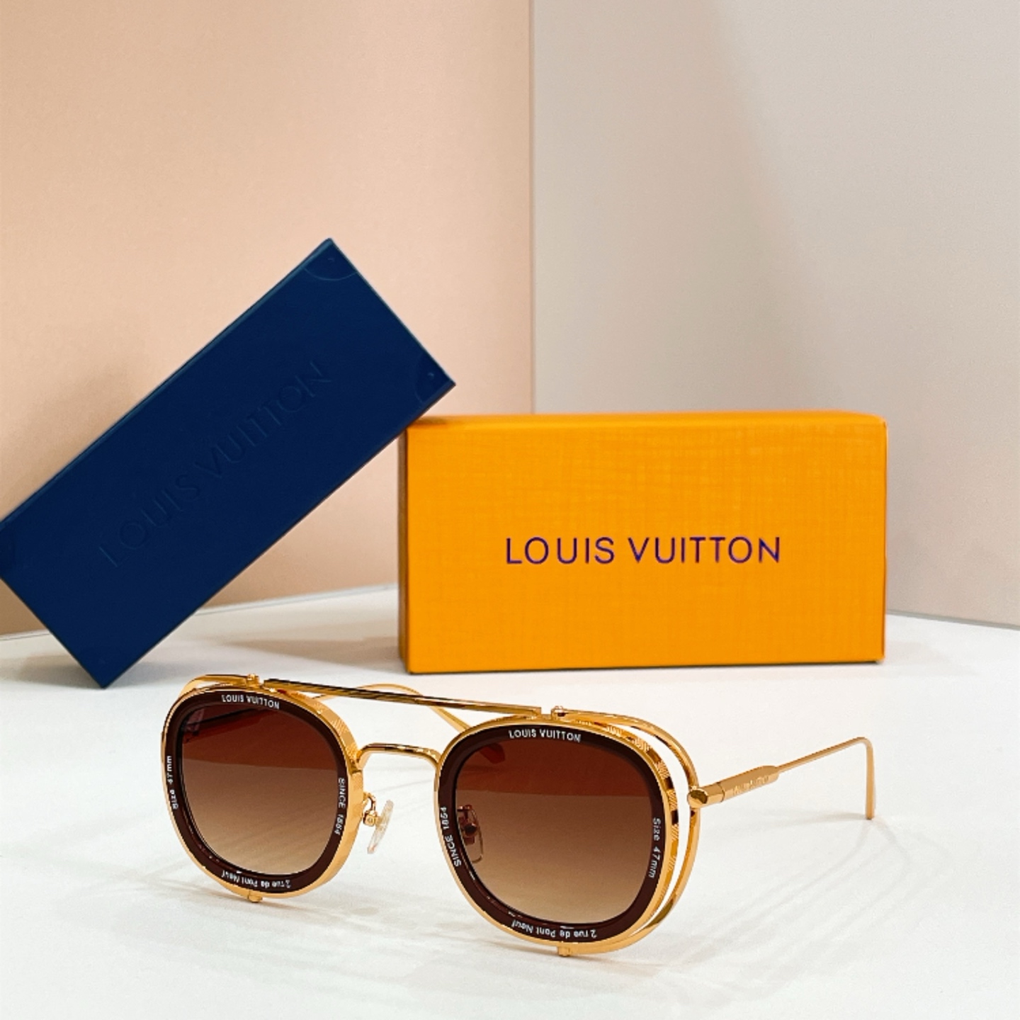 LOUIS VUITTO*✨✨✨MODEL：Z2213U✨✨✨ SIZE：48口29-147✨✨✨