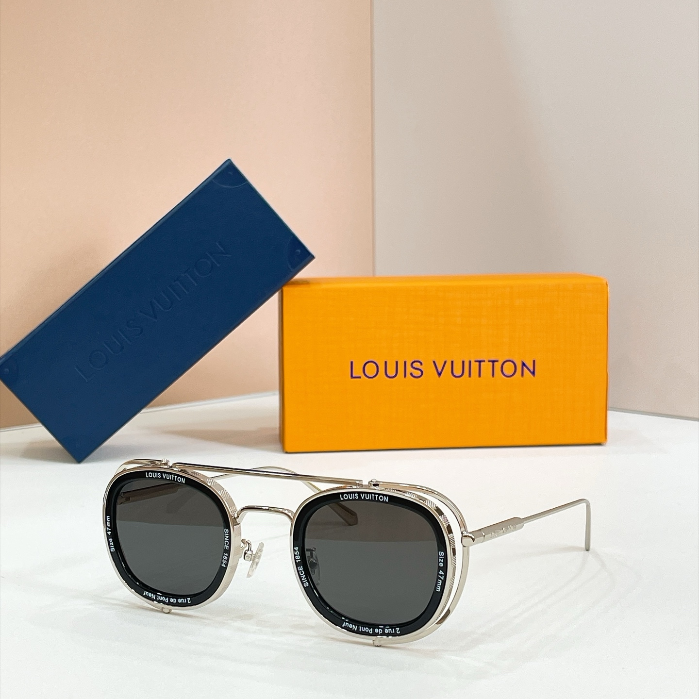 LOUIS VUITTO*✨✨✨MODEL：Z2213U✨✨✨ SIZE：48口29-147✨✨✨