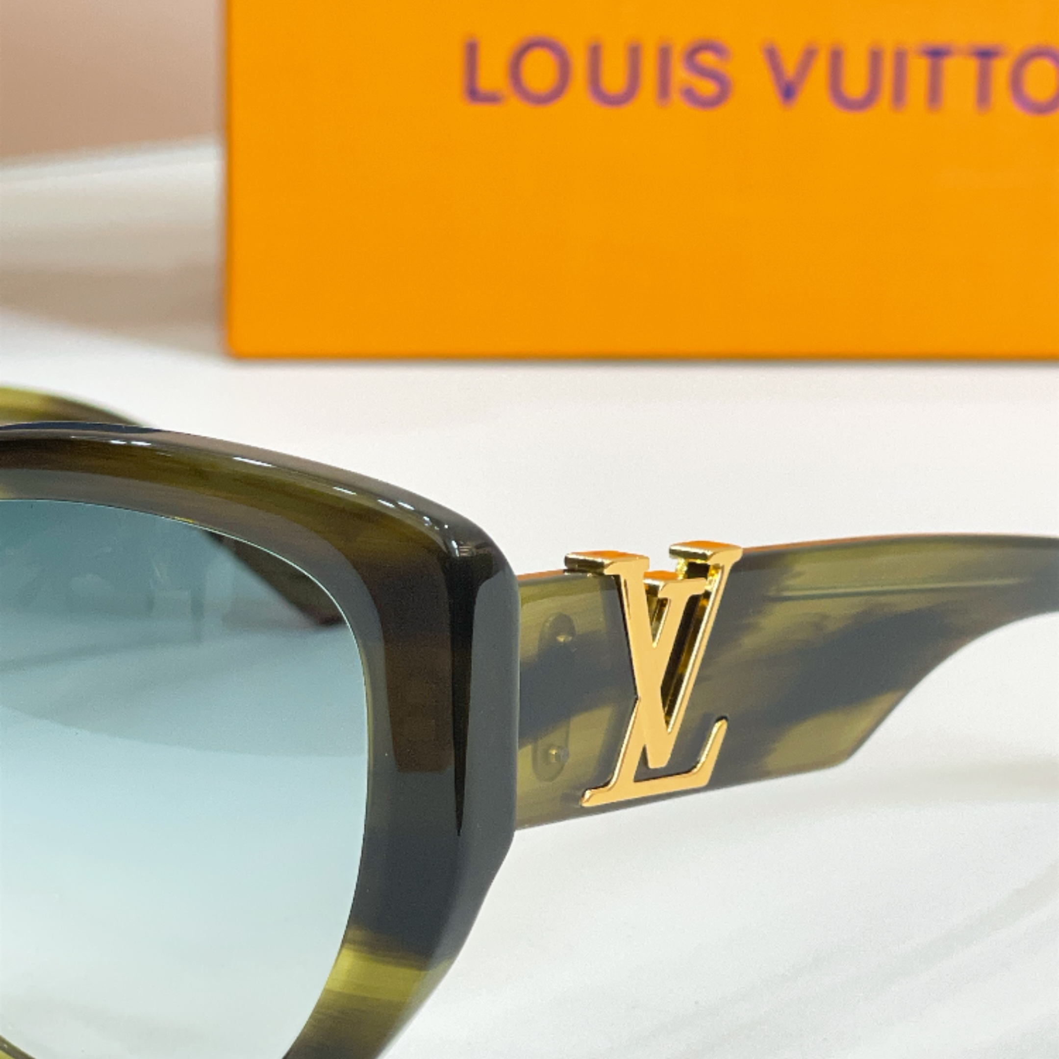 LOUIS VUITTO*✨✨✨MODEL：Z1733W✨✨✨ SIZE：57口23-140✨✨✨