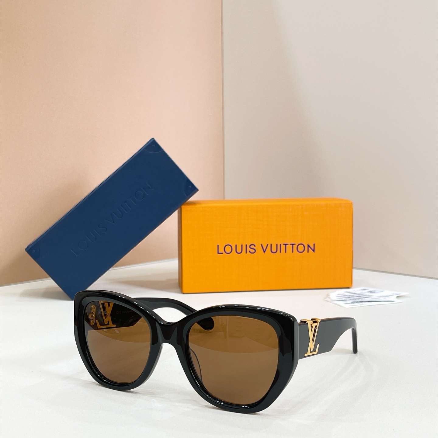 LOUIS VUITTO*✨✨✨MODEL：Z1733W✨✨✨ SIZE：57口23-140✨✨✨