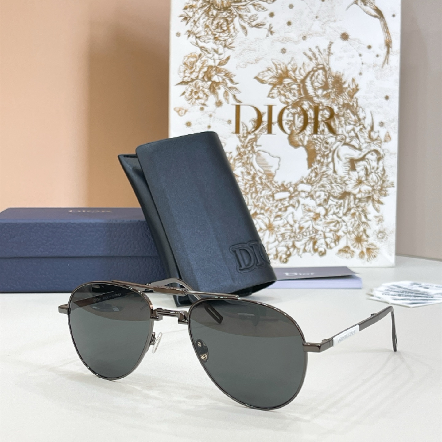 DIO*🌟🌟🌟Model：Dior 90AIU🌟🌟🌟SIZE：56口19-145🌟🌟折叠款～～