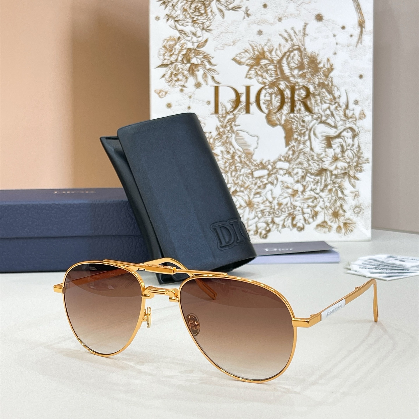DIO*🌟🌟🌟Model：Dior 90AIU🌟🌟🌟SIZE：56口19-145🌟🌟折叠款～～