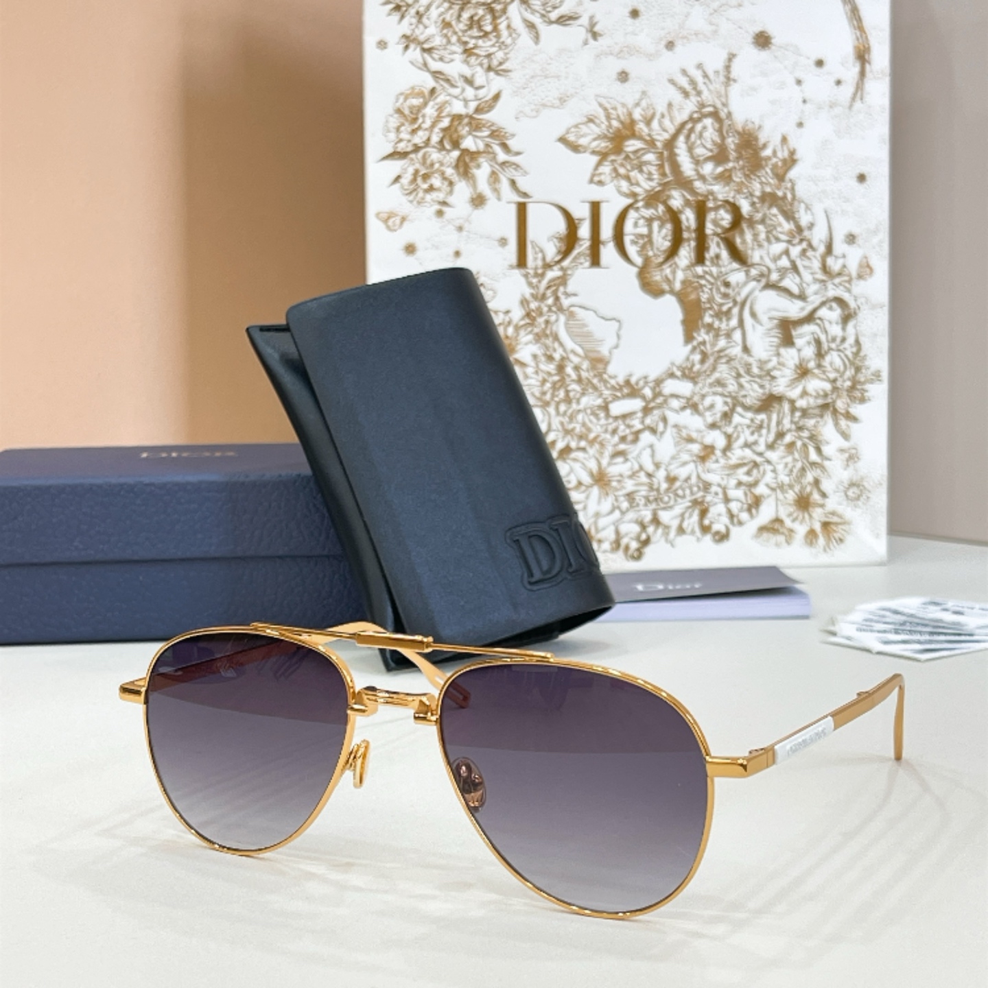DIO*🌟🌟🌟Model：Dior 90AIU🌟🌟🌟SIZE：56口19-145🌟🌟折叠款～～