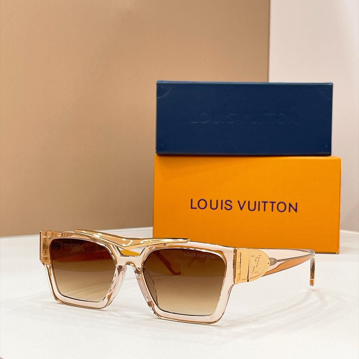 LOUIS VUITTO*✨✨✨MODEL：Z1759LU✨✨✨ SIZE：57口18-145✨✨✨