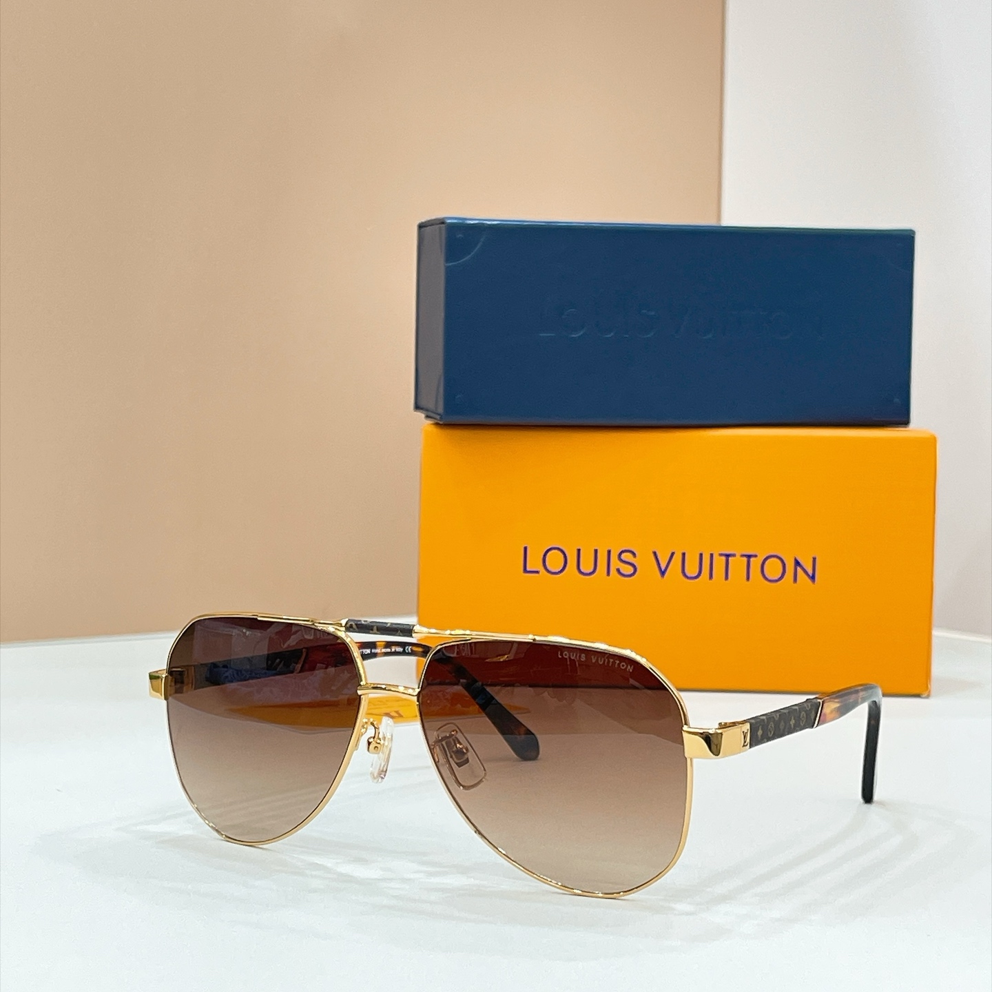 LOUIS VUITTO*✨✨✨MODEL：Z1248✨✨✨ SIZE：61口14-145✨✨✨