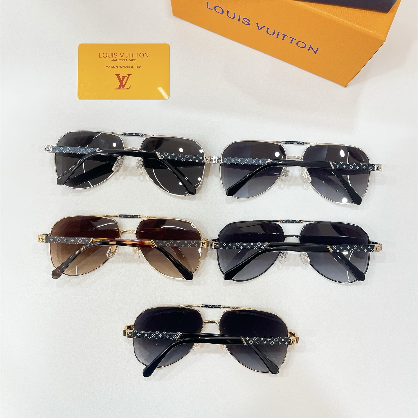 LOUIS VUITTO*✨✨✨MODEL：Z1248✨✨✨ SIZE：61口14-145✨✨✨