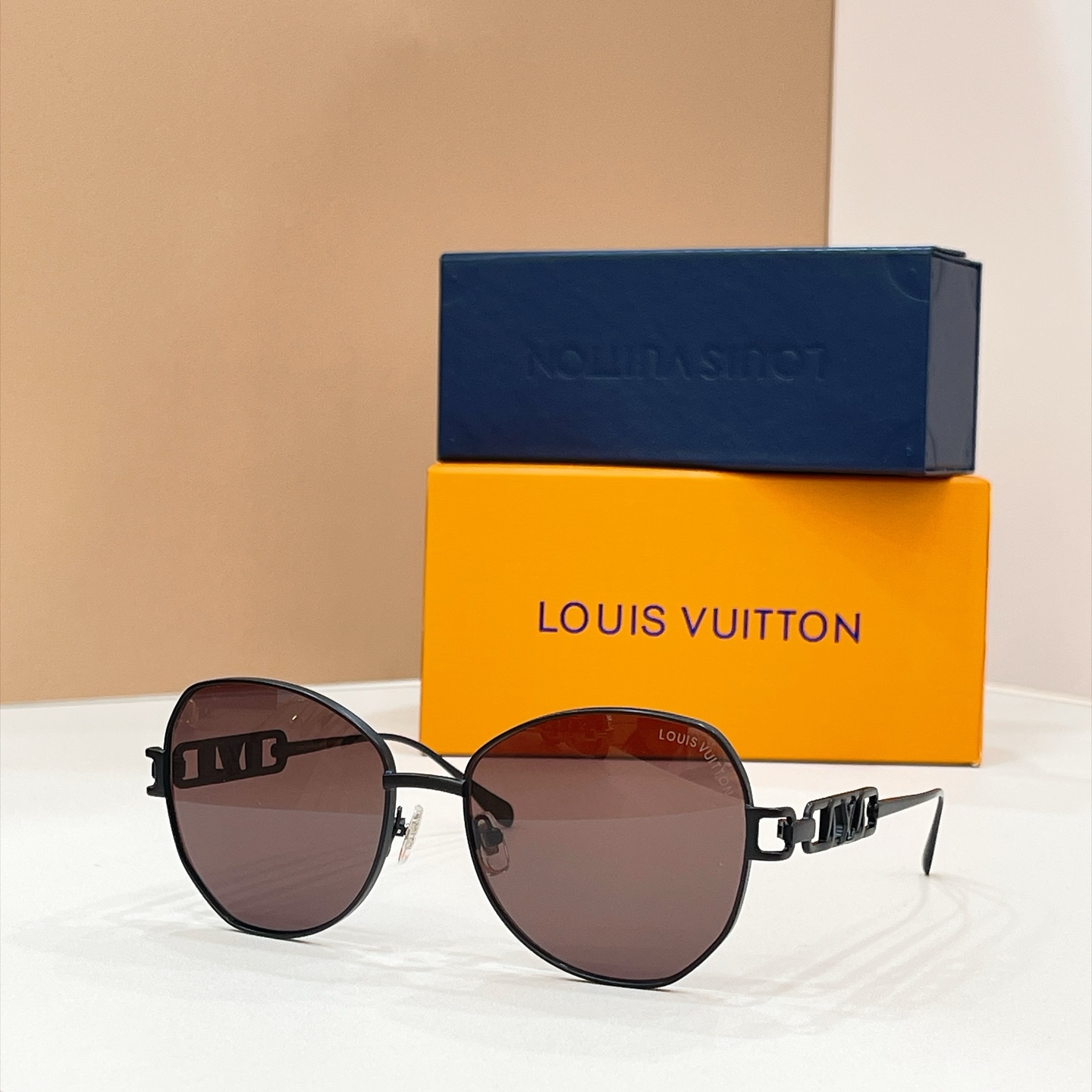 LOUIS VUITTO*✨✨✨MODEL：Z7314U✨✨✨ SIZE：57口17-145✨✨✨