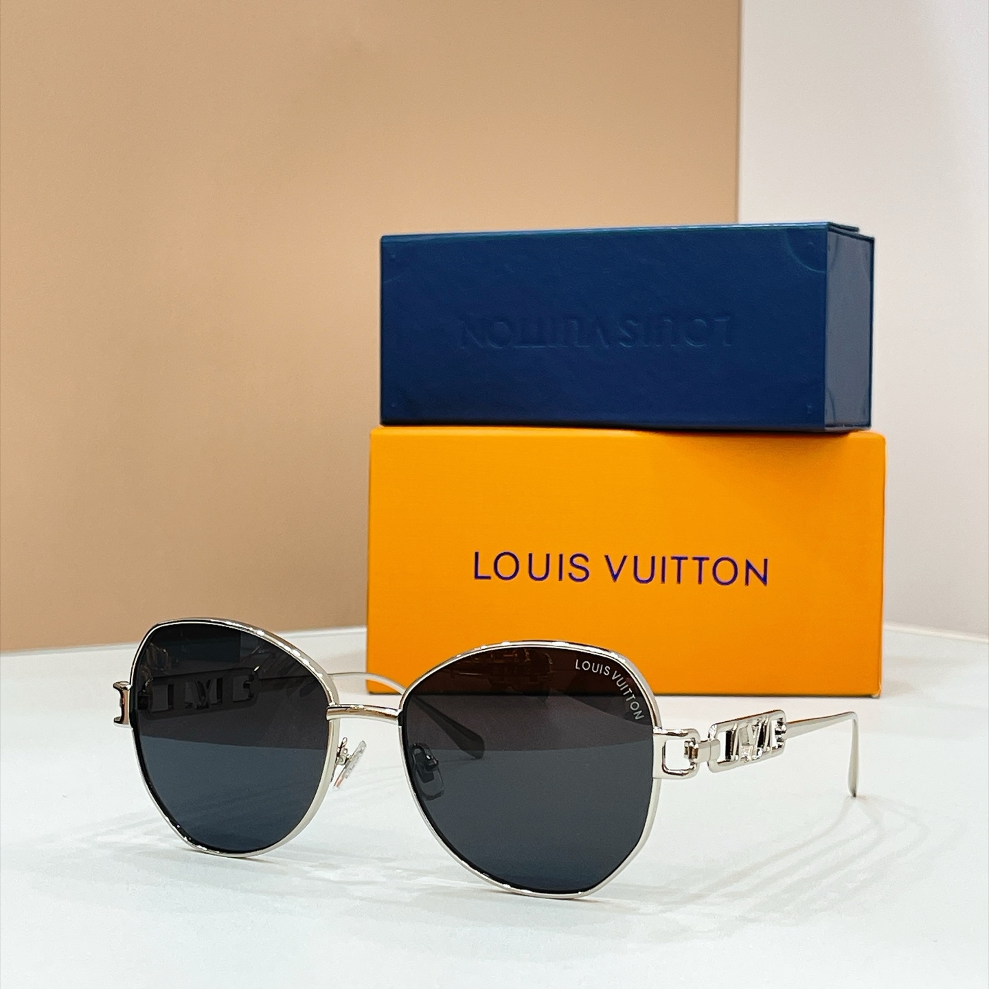 LOUIS VUITTO*✨✨✨MODEL：Z7314U✨✨✨ SIZE：57口17-145✨✨✨
