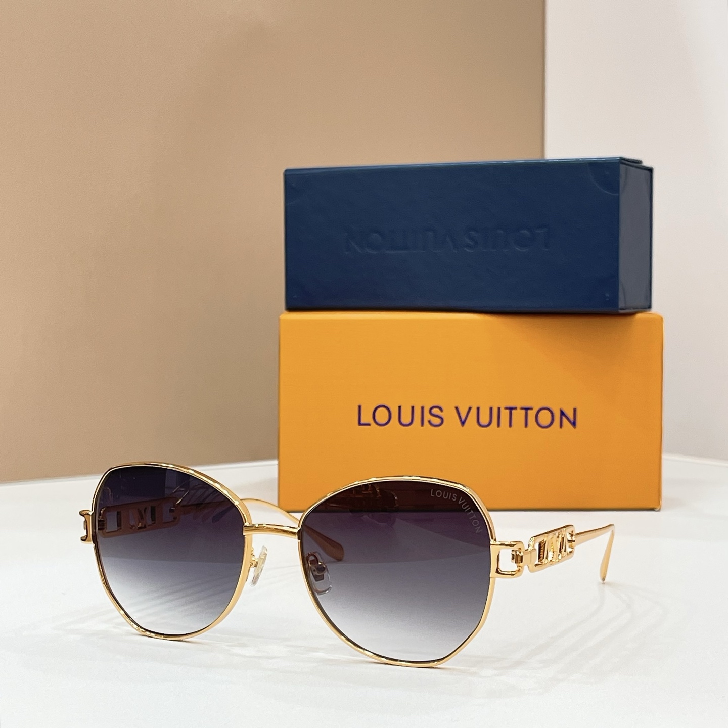 LOUIS VUITTO*✨✨✨MODEL：Z7314U✨✨✨ SIZE：57口17-145✨✨✨