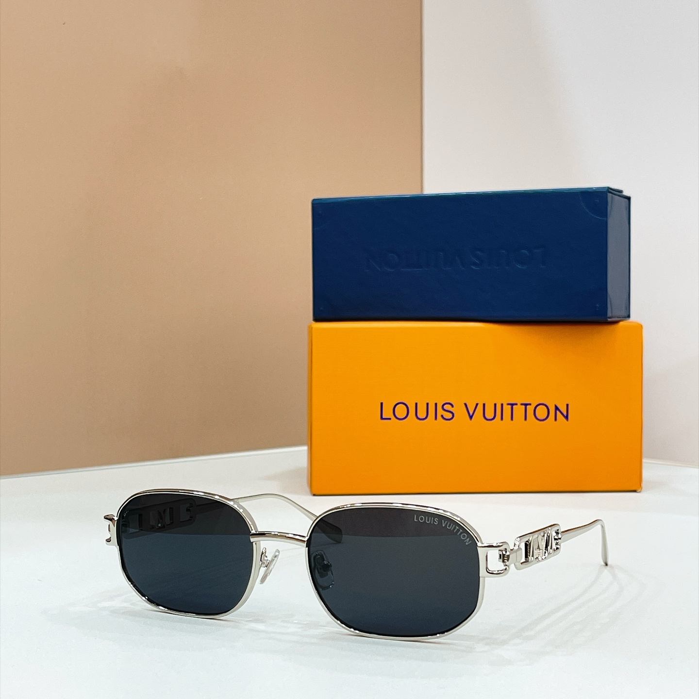 LOUIS VUITTO*✨✨✨MODEL：Z7313U✨✨✨ SIZE：62口17-145✨✨✨
