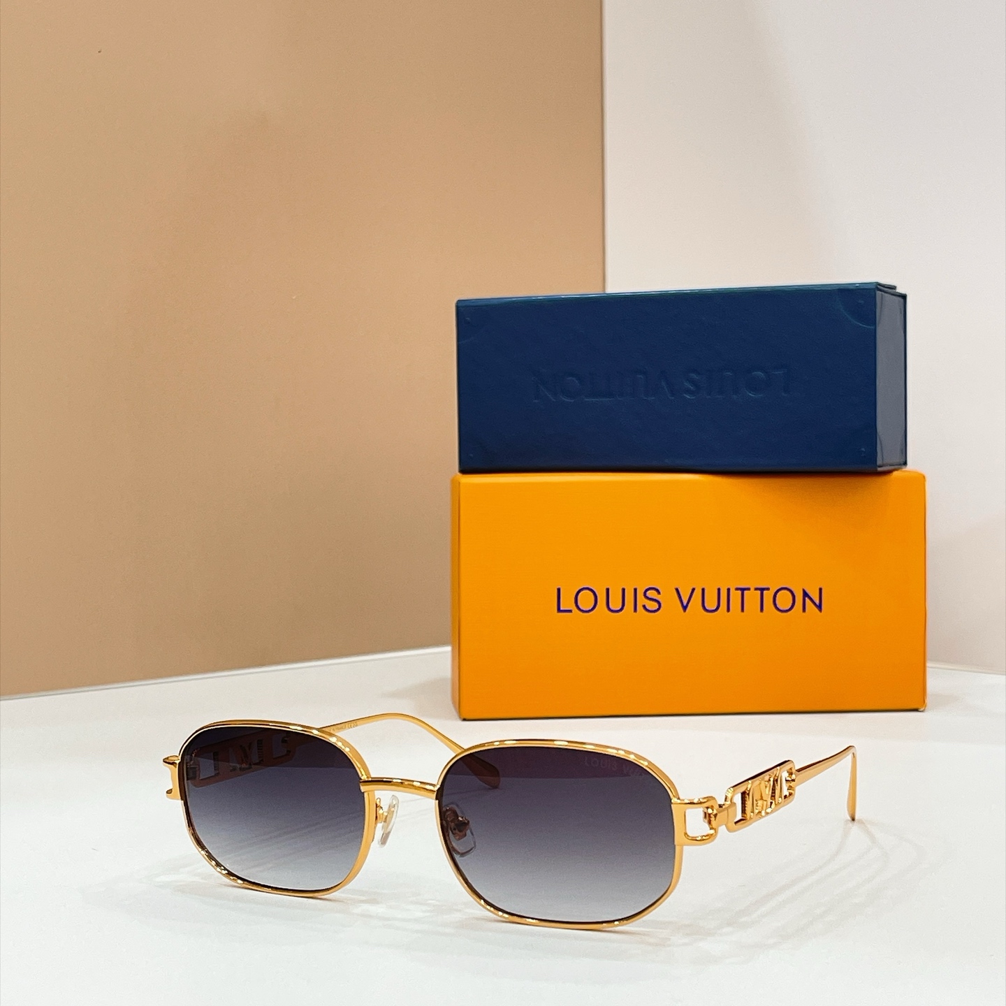 LOUIS VUITTO*✨✨✨MODEL：Z7313U✨✨✨ SIZE：62口17-145✨✨✨