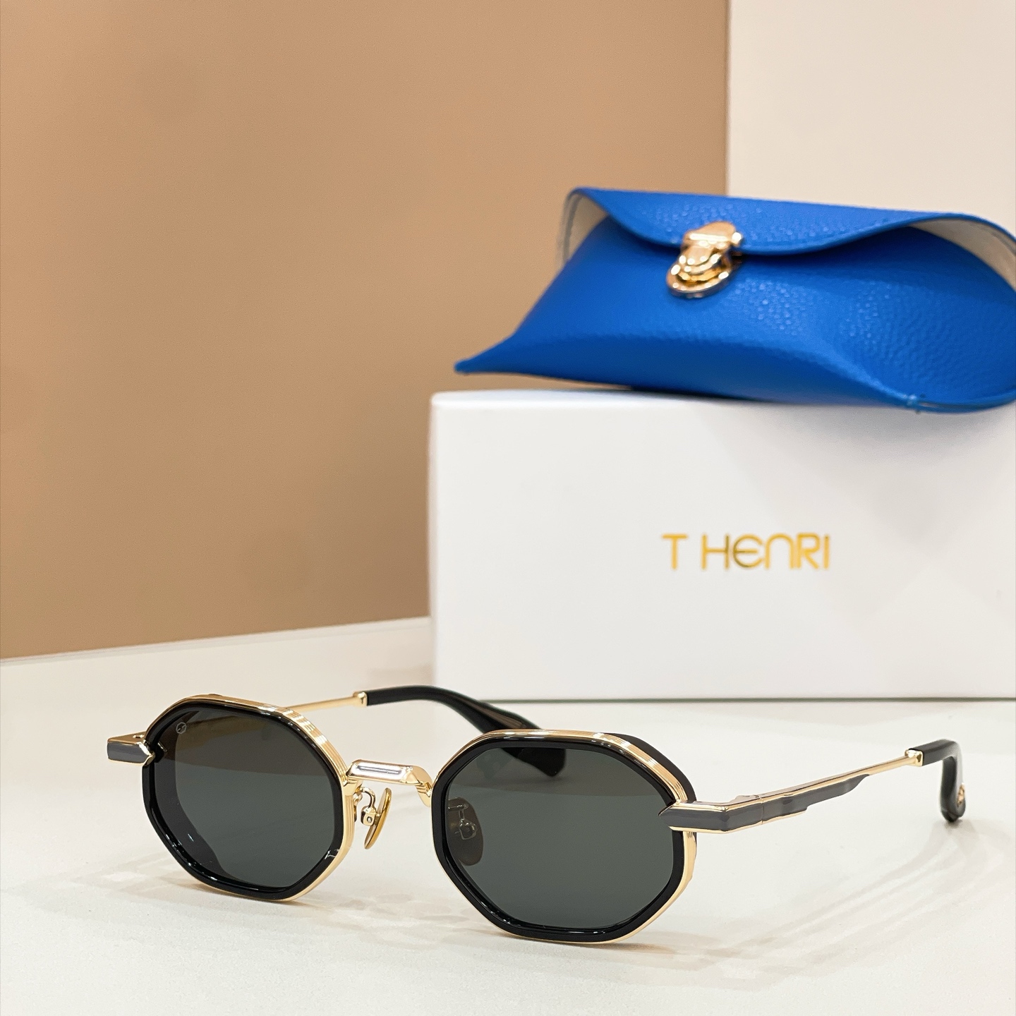 THENRI🪅🪅🪅MODEL: SQUADRA🪅🪅🪅SIZE:48口24-145🪅🪅🪅配送盒子～～