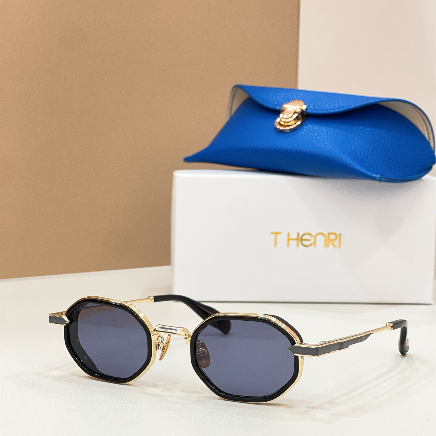 THENRI🪅🪅🪅MODEL: SQUADRA🪅🪅🪅SIZE:48口24-145🪅🪅🪅配送盒子～～