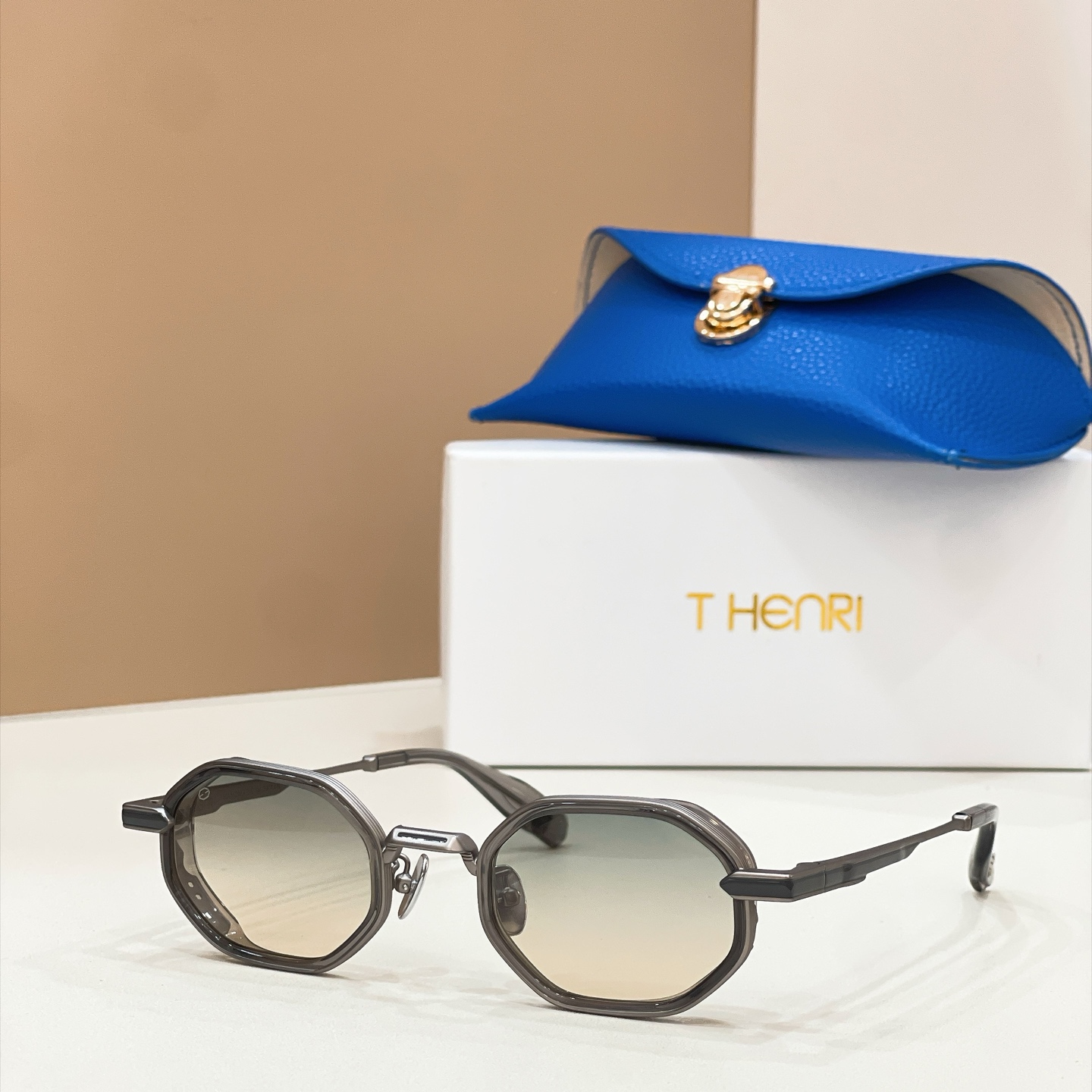 THENRI🪅🪅🪅MODEL: SQUADRA🪅🪅🪅SIZE:48口24-145🪅🪅🪅配送盒子～～