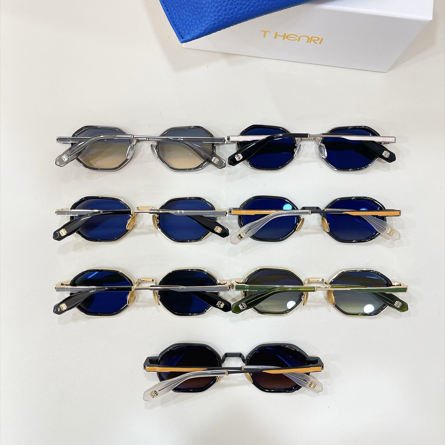 THENRI🪅🪅🪅MODEL: SQUADRA🪅🪅🪅SIZE:48口24-145🪅🪅🪅配送盒子～～