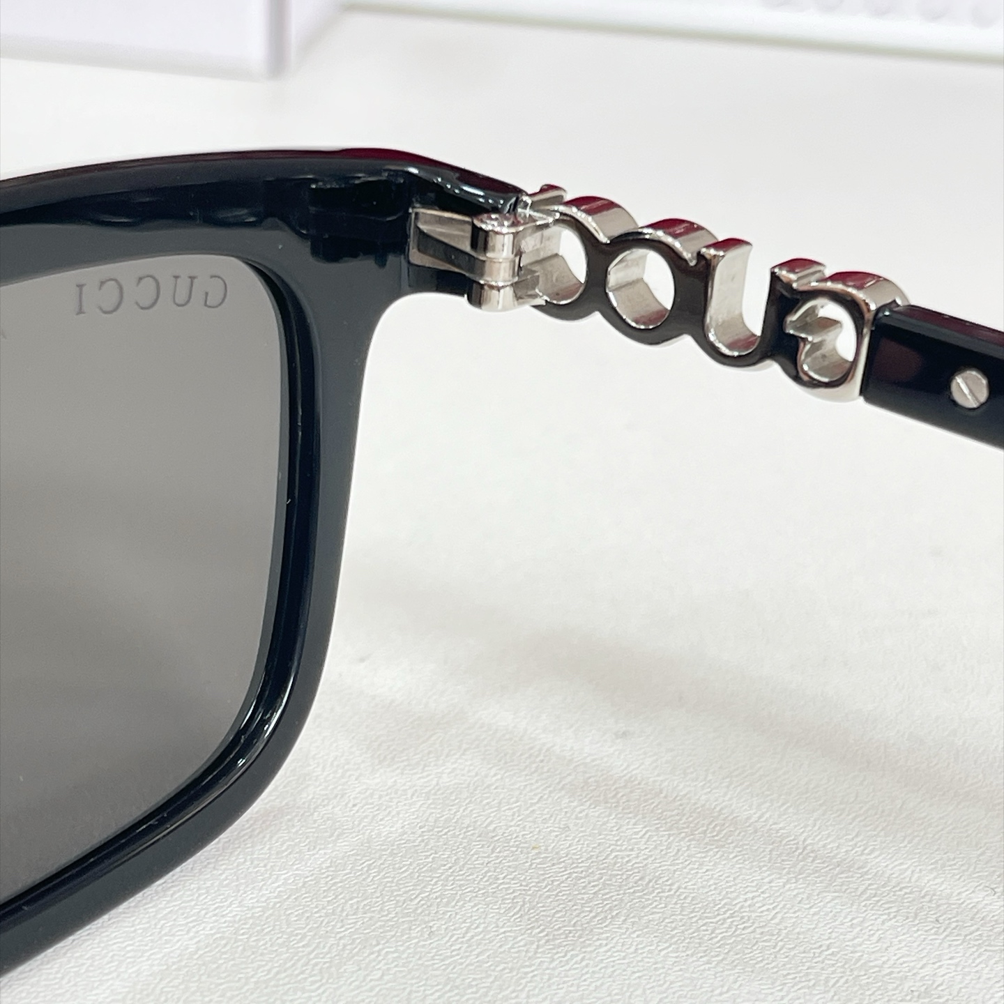 GUCC*🐝🐝🐝MODEL：GG5850S🐝🐝🐝SIZE：52口21-140🐝🐝