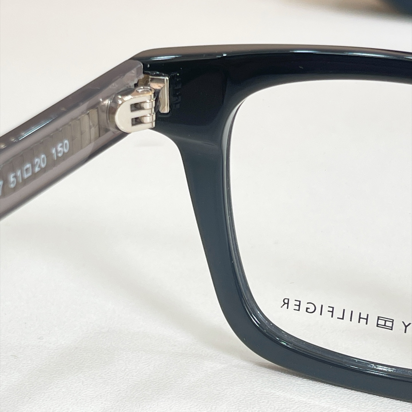 TOMMY  HILFIGE*✨✨✨MODEL：TH 2127✨✨✨SIZE：51口20-150✨✨✨ 