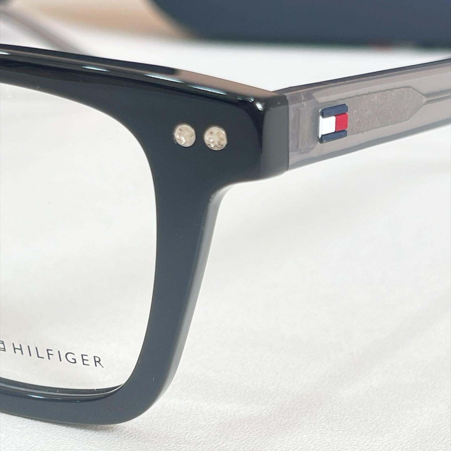 TOMMY  HILFIGE*✨✨✨MODEL：TH 2127✨✨✨SIZE：51口20-150✨✨✨ 