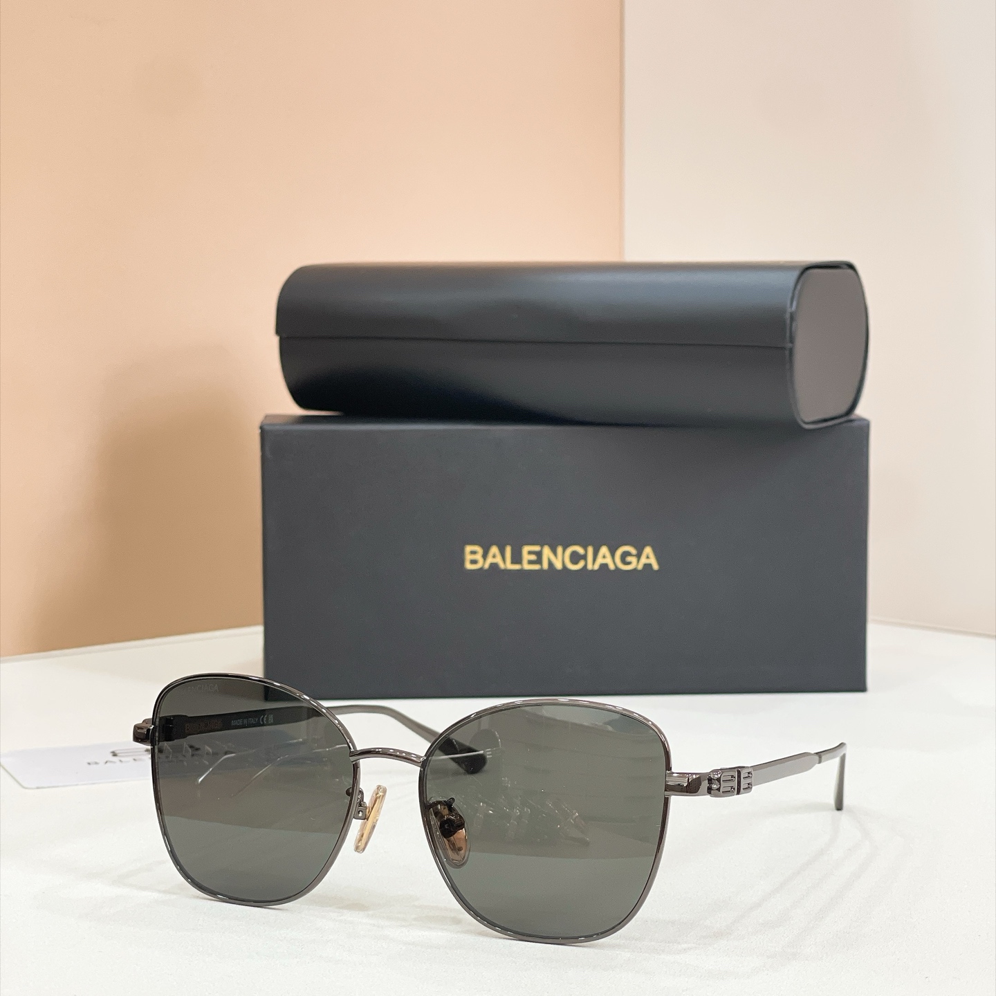 ￼ BALENCIAG*巴黎*世家⚜️⚜️⚜️MODEL：BB0591O⚜️⚜️⚜️SIZE：54口15-145⚜️⚜️