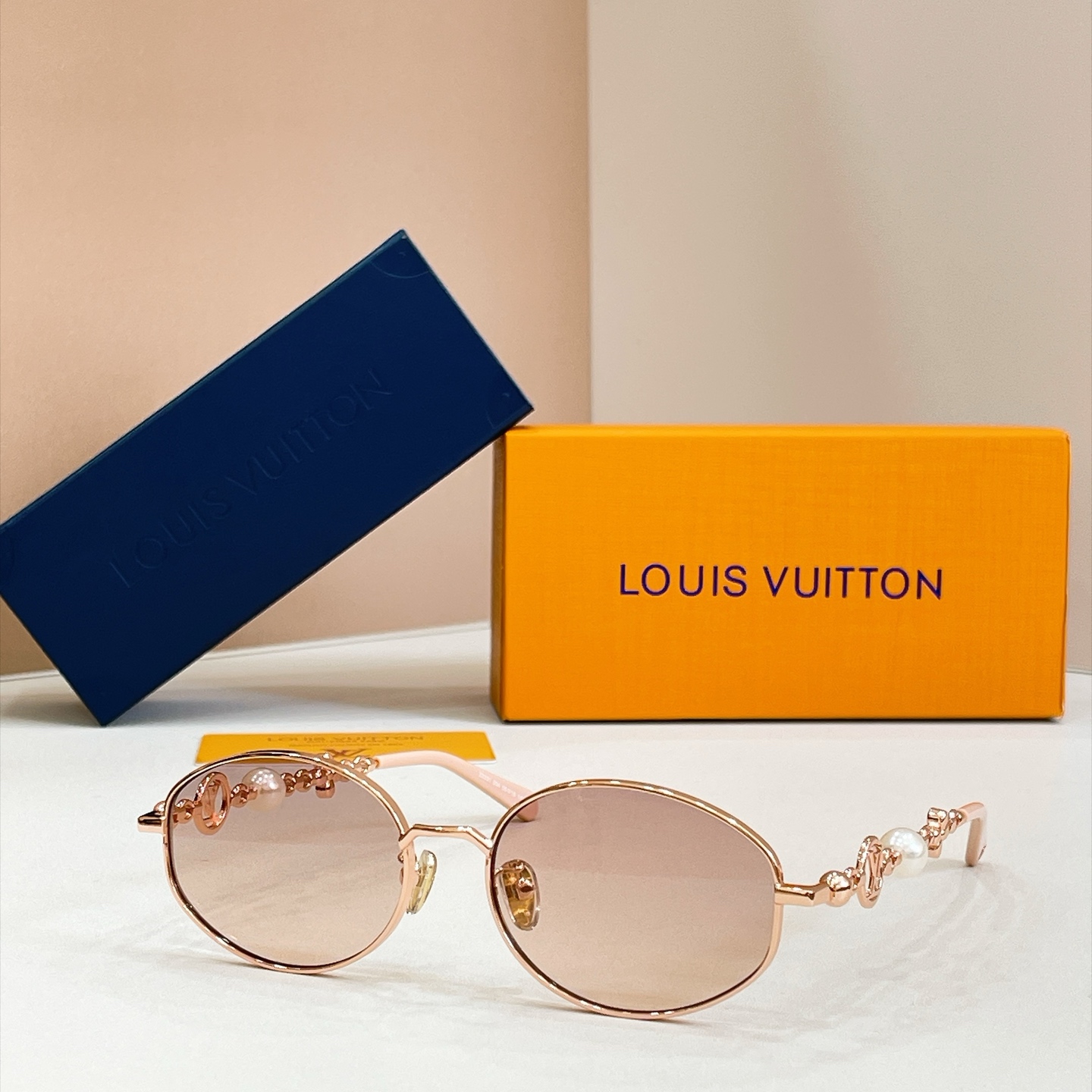 LOUIS VUITTO*✨✨✨MODEL：Z8331✨✨✨ SIZE：55口18-145✨✨✨