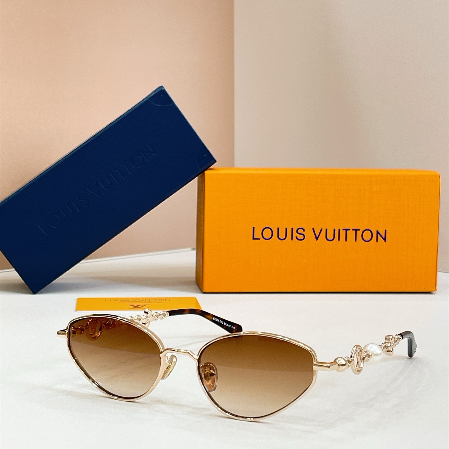 LOUIS VUITTO*✨✨✨MODEL：Z8333✨✨✨ SIZE：55口18-145✨✨✨