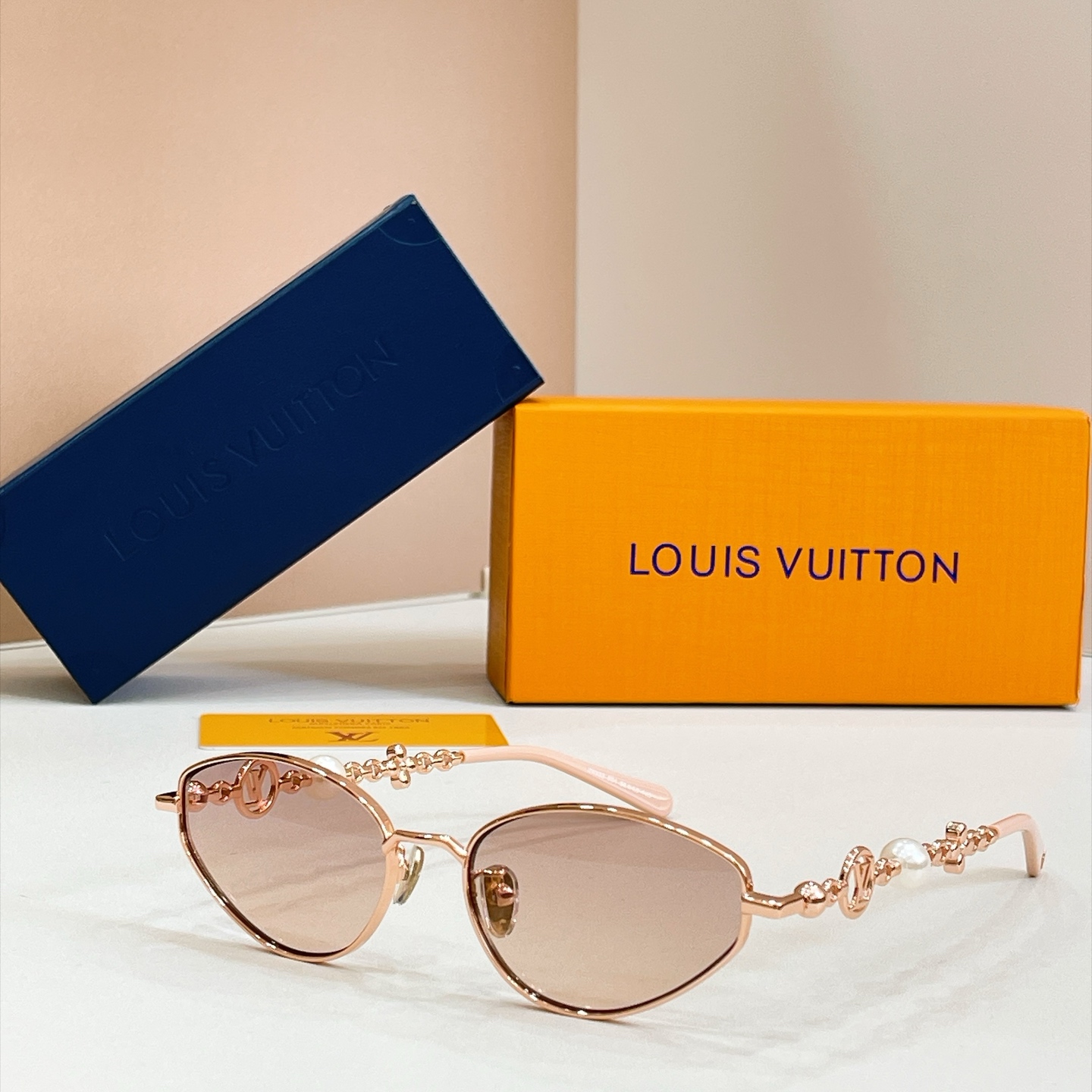 LOUIS VUITTO*✨✨✨MODEL：Z8333✨✨✨ SIZE：55口18-145✨✨✨