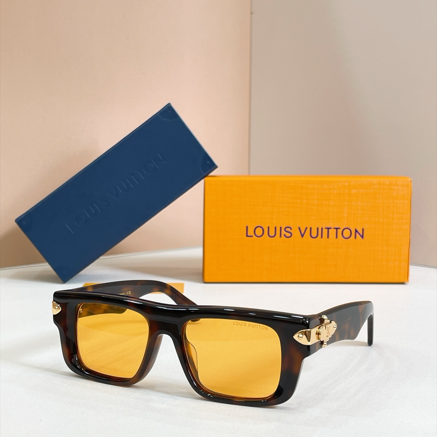 LOUIS VUITTO*✨✨✨MODEL：Z3526✨✨✨ SIZE：51口20-145✨✨✨