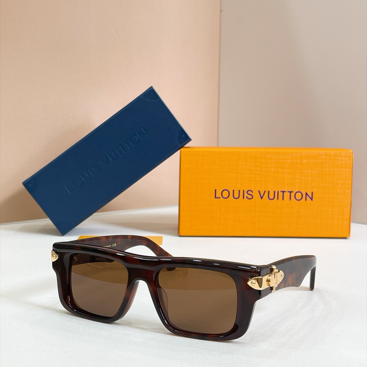 LOUIS VUITTO*✨✨✨MODEL：Z3526✨✨✨ SIZE：51口20-145✨✨✨