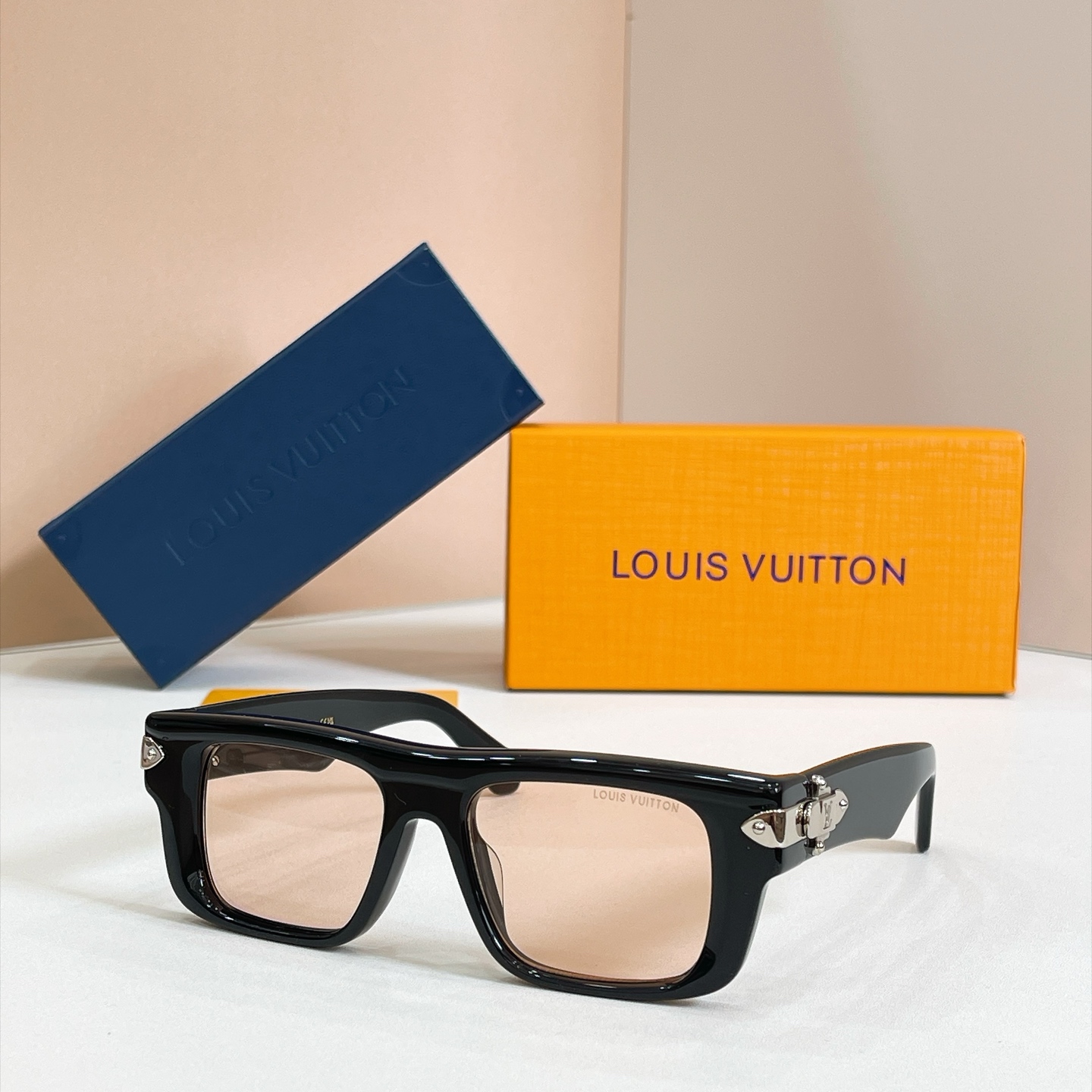 LOUIS VUITTO*✨✨✨MODEL：Z3526✨✨✨ SIZE：51口20-145✨✨✨