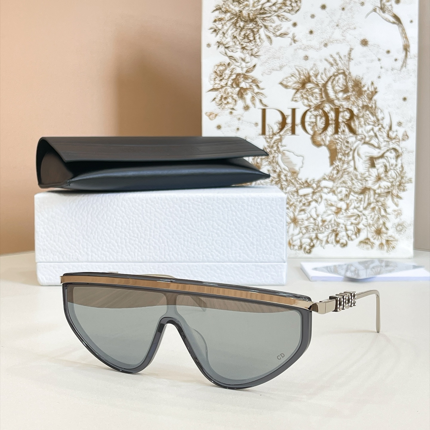 DIO*🌟🌟🌟Model：DIORCAT2305M🌟🌟🌟SIZE：135口43-145🌟🌟🌟