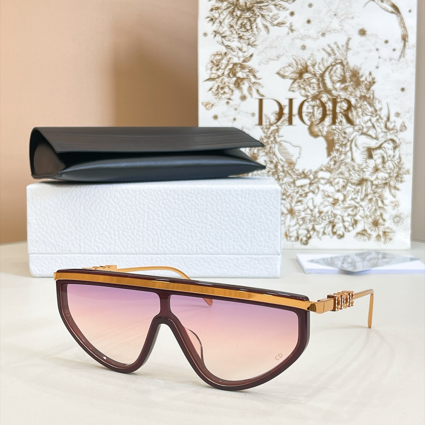 DIO*🌟🌟🌟Model：DIORCAT2305M🌟🌟🌟SIZE：135口43-145🌟🌟🌟
