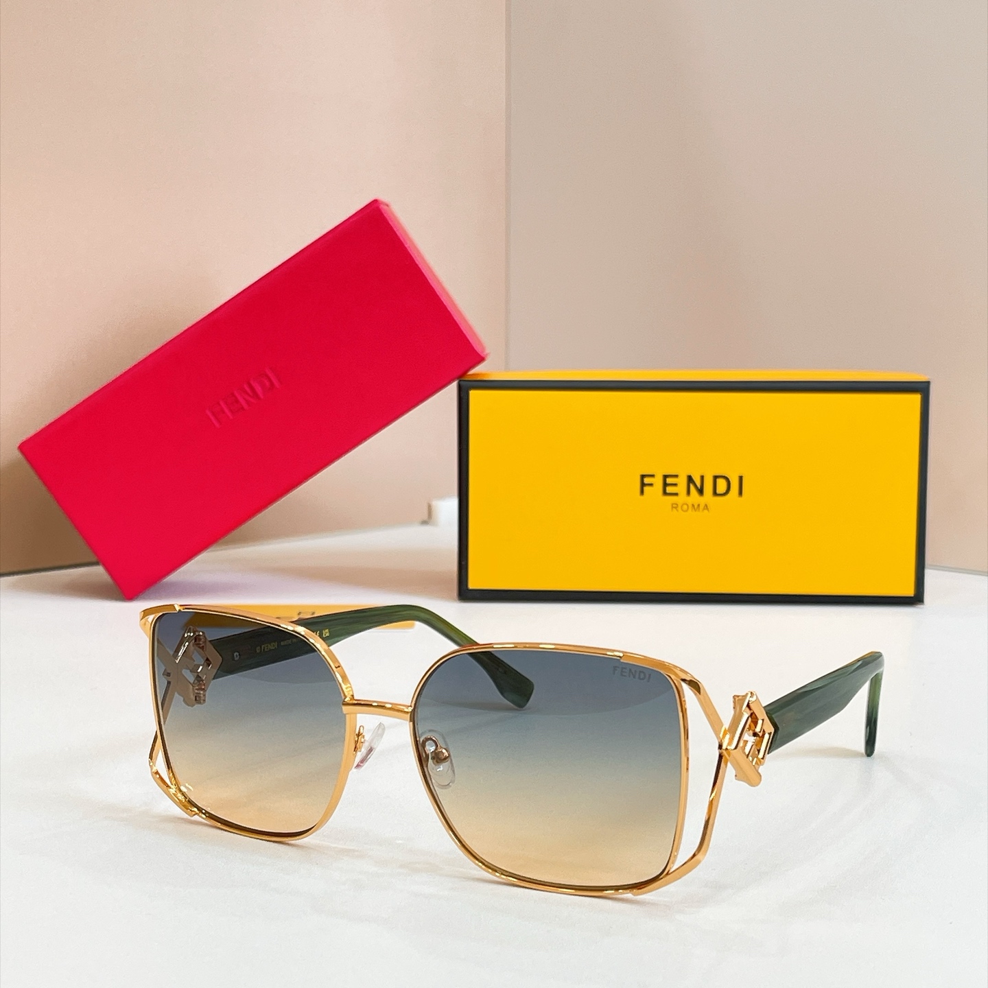 FENDI✨✨✨MODEL：FE4100✨✨ SIZE：59口16-140✨✨✨
