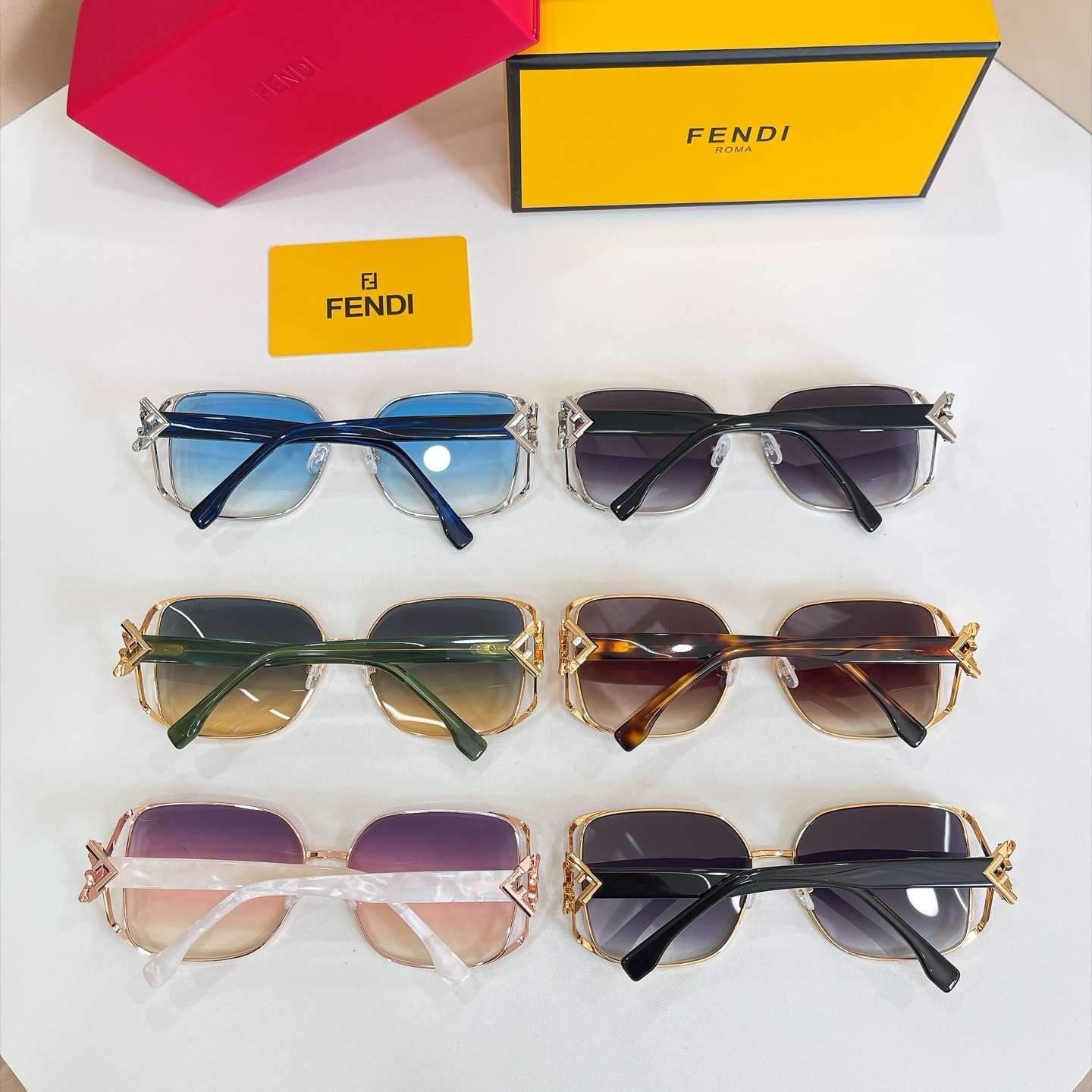 FENDI✨✨✨MODEL：FE4100✨✨ SIZE：59口16-140✨✨✨