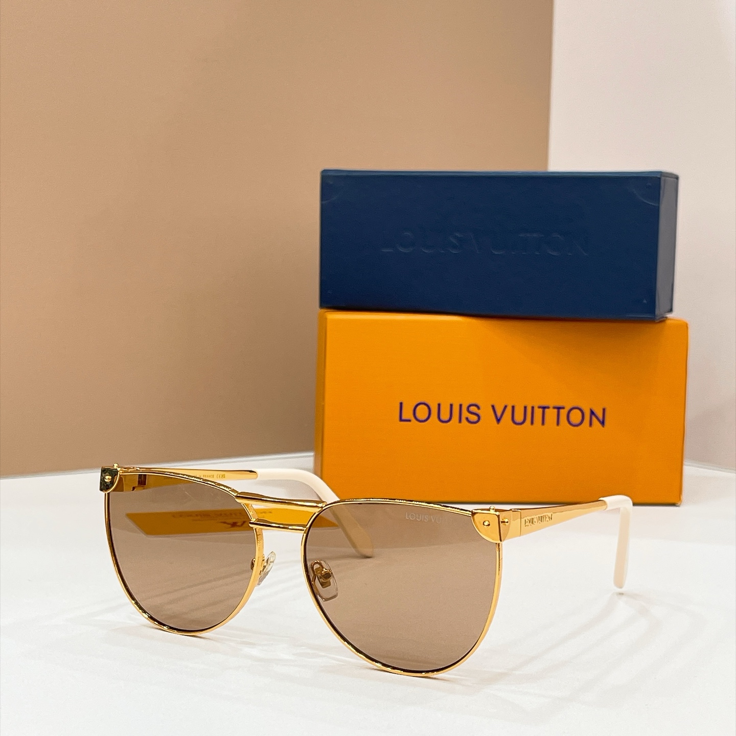 LOUIS VUITTO*✨✨✨MODEL：Z7329U✨✨✨ SIZE：62口16-145✨✨✨