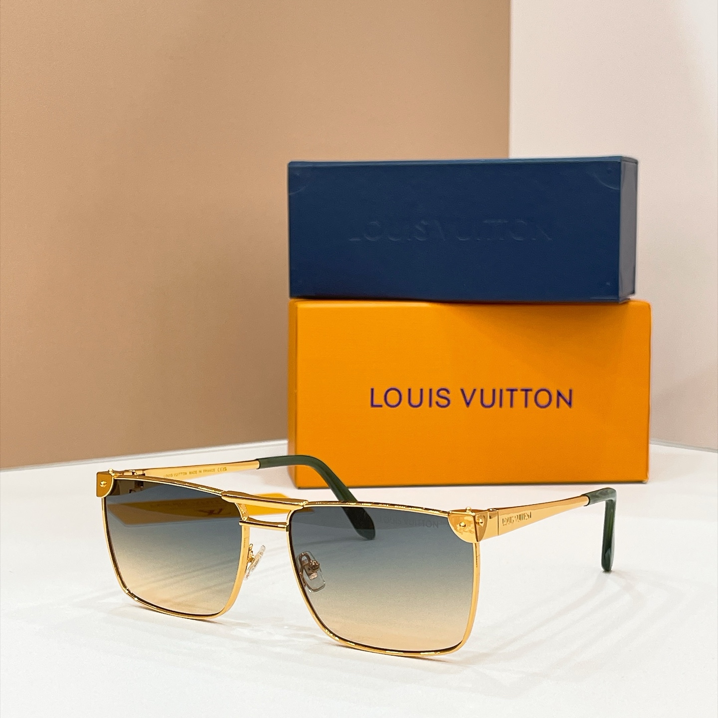 LOUIS VUITTO*✨✨✨MODEL：Z3208U✨✨✨ SIZE：62口17-145✨✨✨