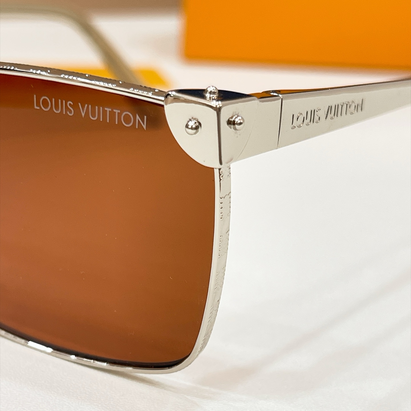LOUIS VUITTO*✨✨✨MODEL：Z3208U✨✨✨ SIZE：62口17-145✨✨✨