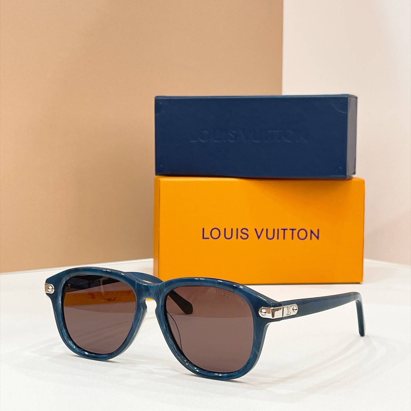 LOUIS VUITTO*✨✨✨MODEL：Z3075U✨✨✨ SIZE：53口17-145✨✨✨