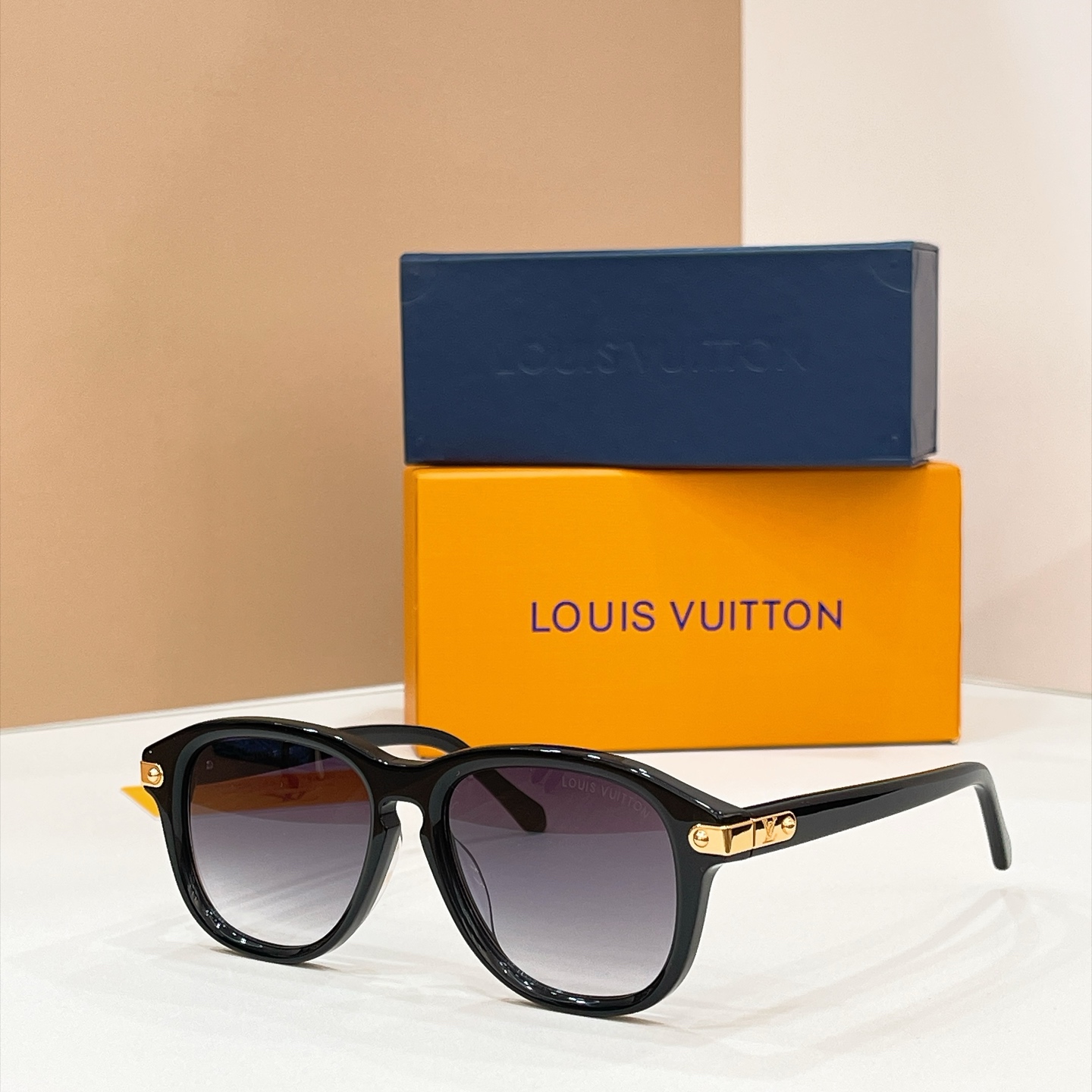 LOUIS VUITTO*✨✨✨MODEL：Z3075U✨✨✨ SIZE：53口17-145✨✨✨