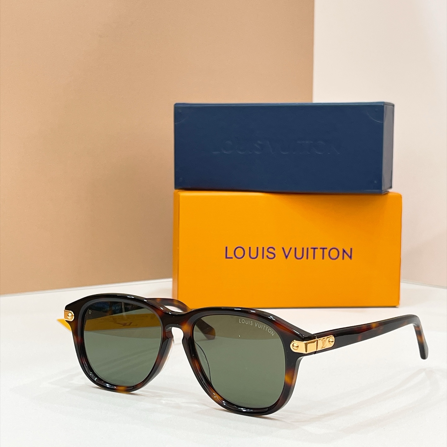LOUIS VUITTO*✨✨✨MODEL：Z3075U✨✨✨ SIZE：53口17-145✨✨✨
