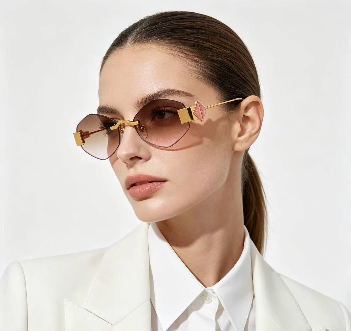 PRADA✨✨✨MODEL：PR D66S✨✨✨SIZE：56口19-145✨✨✨