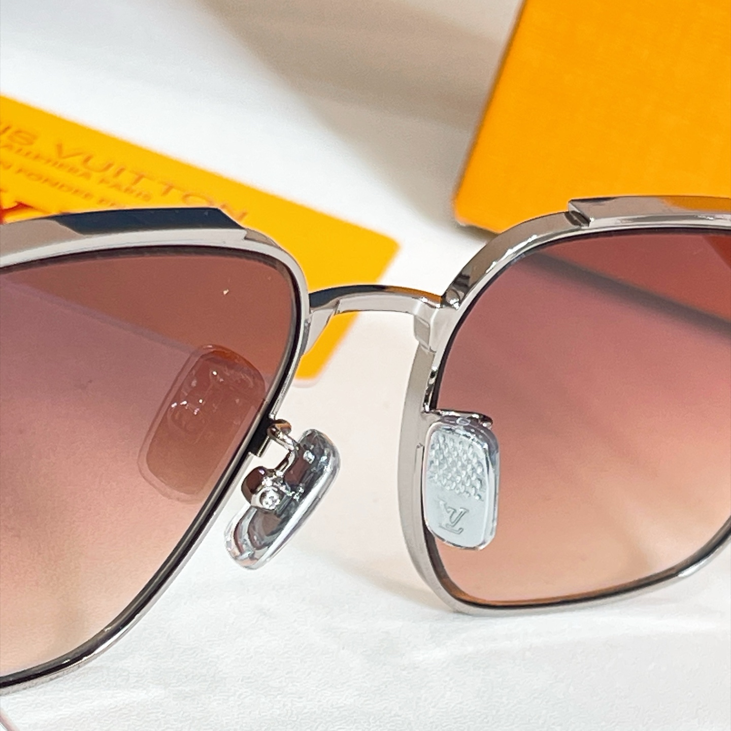 LOUIS VUITTO*✨✨✨MODEL：Z2347U✨✨✨ SIZE：54口18-140✨✨✨