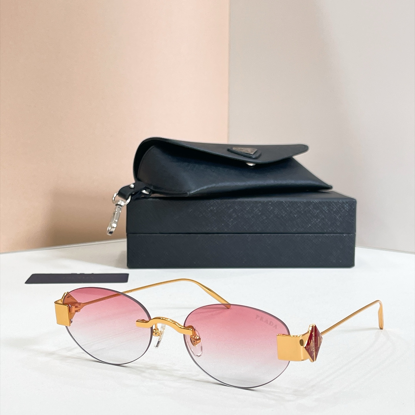 PRADA✨✨✨MODEL：SPR D67S✨✨✨SIZE：56口19-145✨✨✨