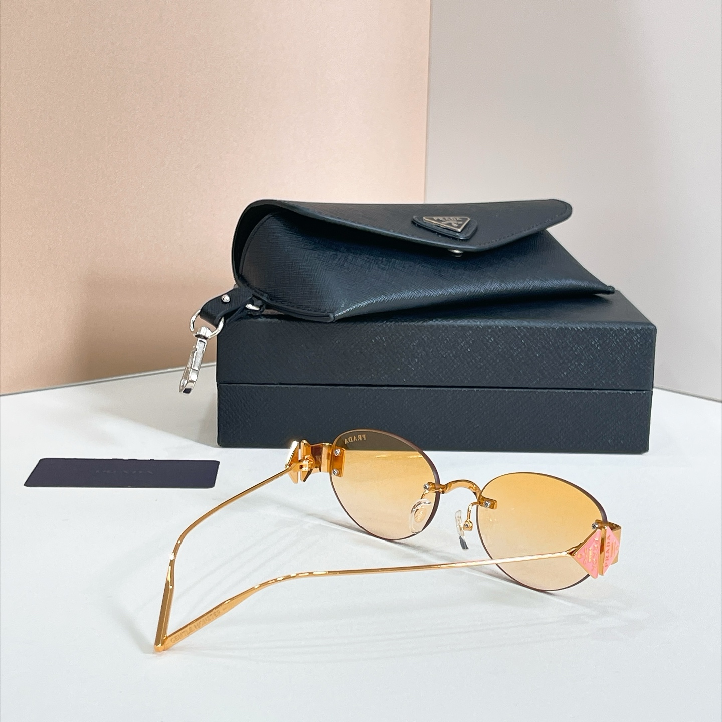 PRADA✨✨✨MODEL：SPR D67S✨✨✨SIZE：56口19-145✨✨✨