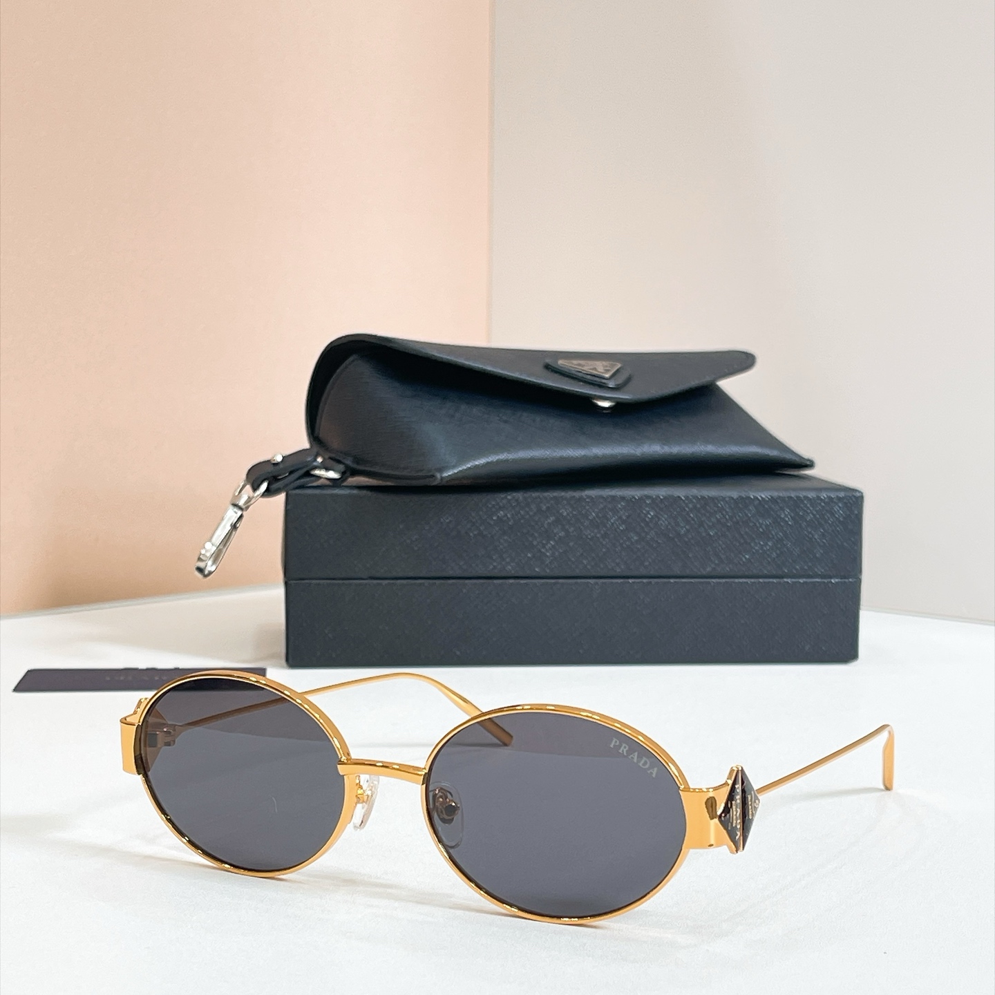 PRADA✨✨✨MODEL：SPR D69S✨✨✨SIZE：57口18-145✨✨✨