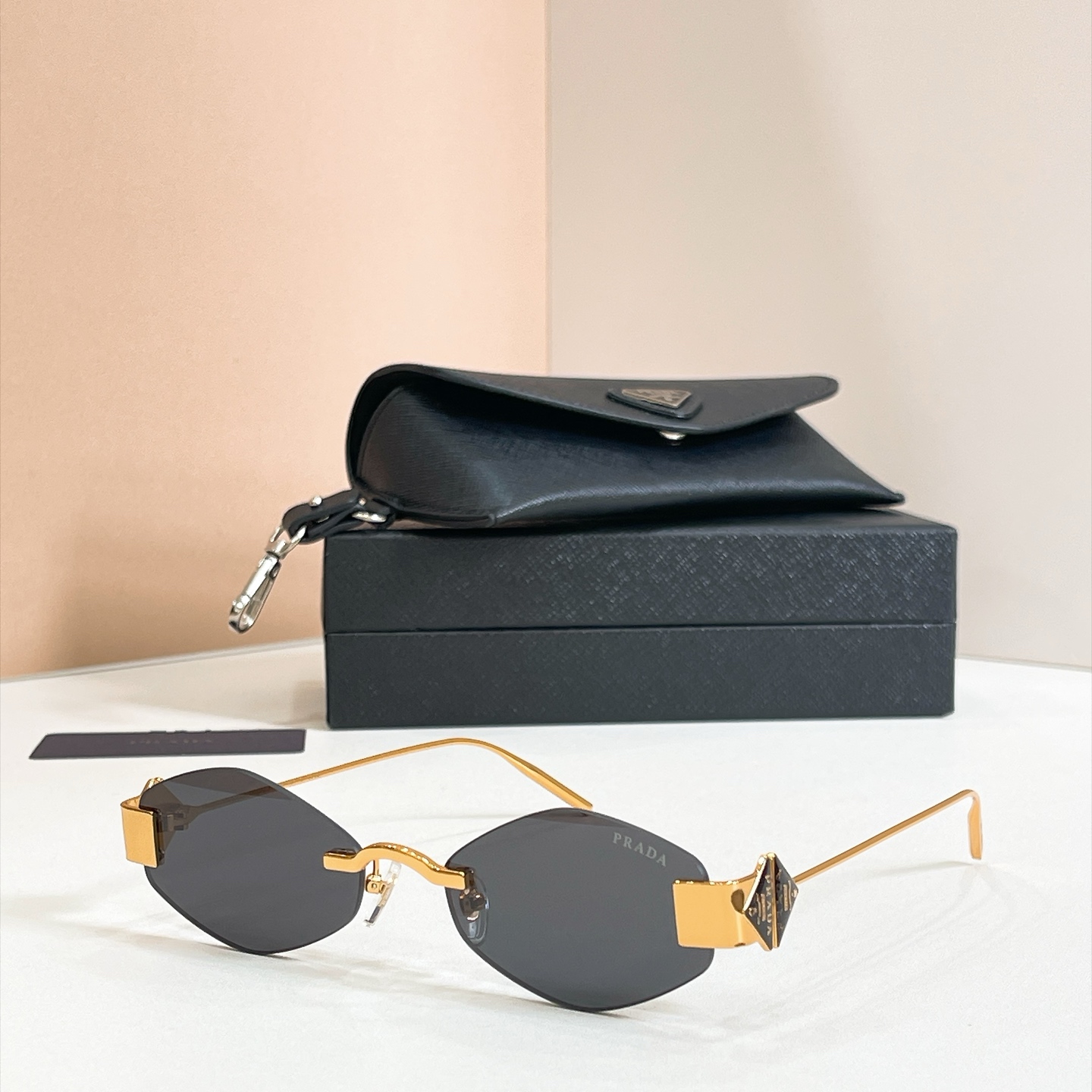 PRADA✨✨✨MODEL：PR D66S✨✨✨SIZE：56口19-145✨✨✨