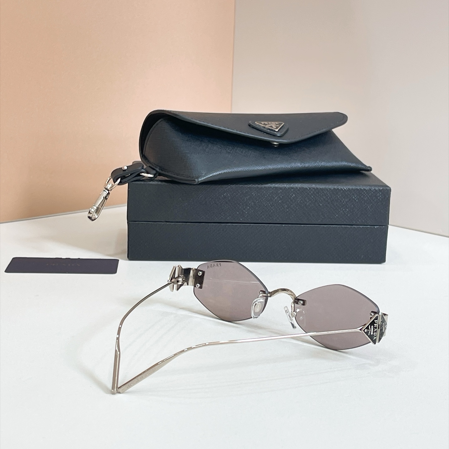 PRADA✨✨✨MODEL：PR D66S✨✨✨SIZE：56口19-145✨✨✨
